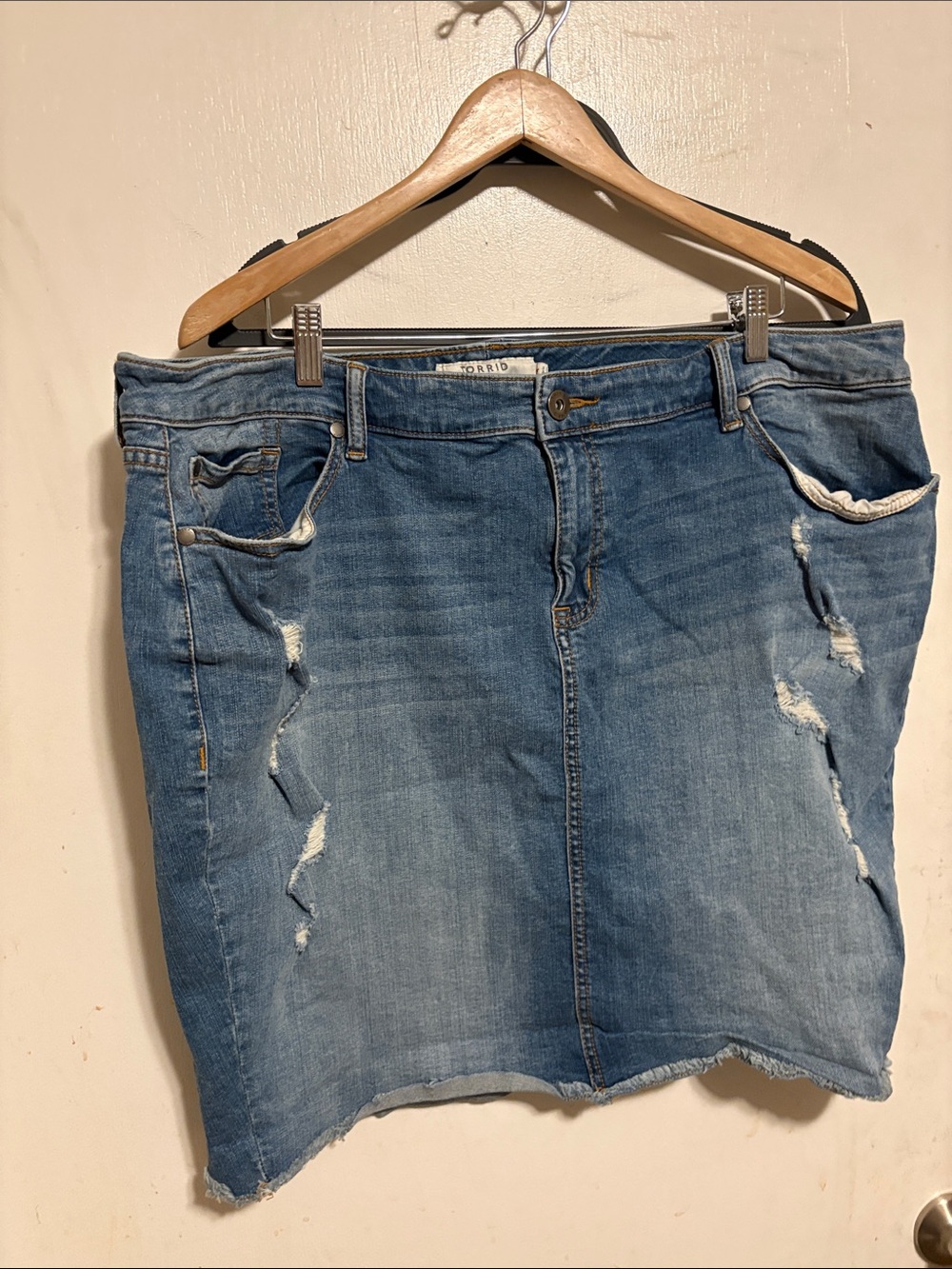 torrid light blue distressed denim mini skirt
